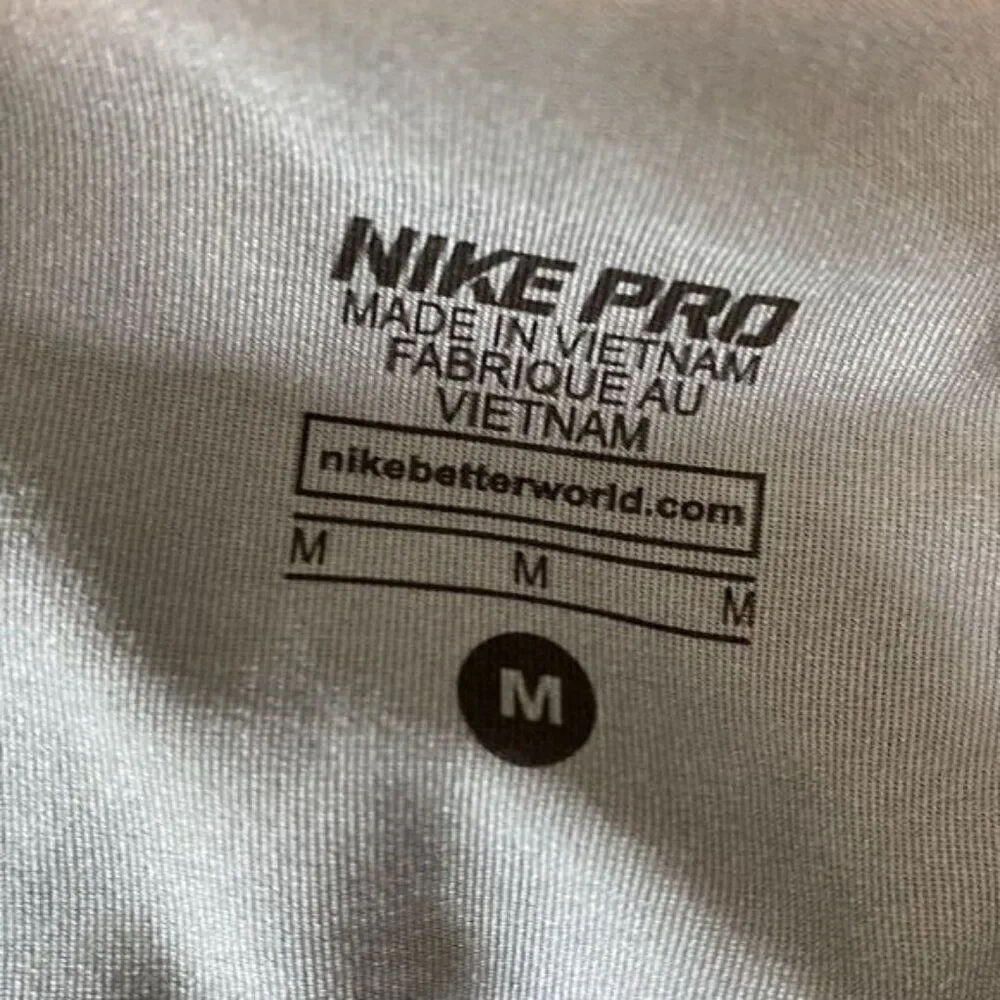 Nike Pro Leggings Snakeskin Graphic Size Medium